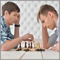 nachdenken | Beim Schachspiel muss man viel nachdenken.